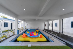 Crystal apartment